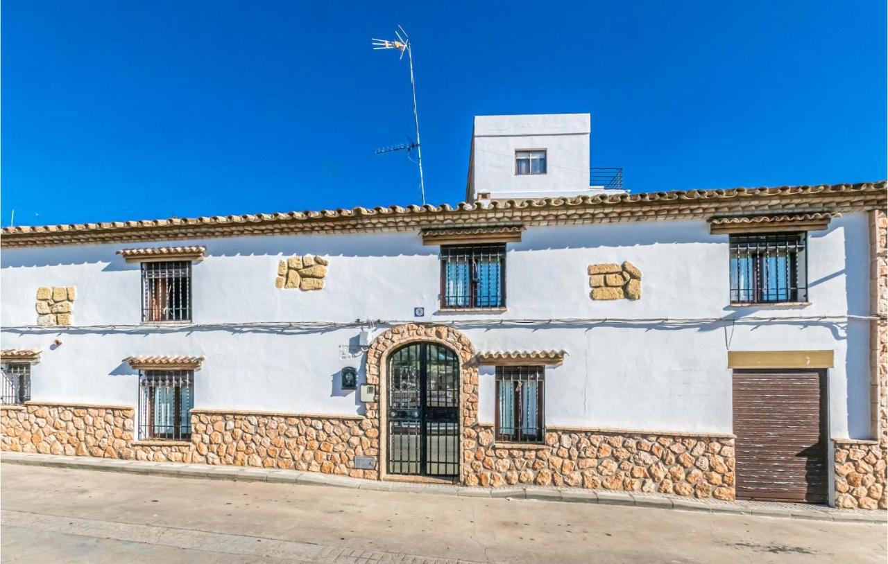 Pet Friendly Home In Hornachuelos With Kitchen 外观 照片