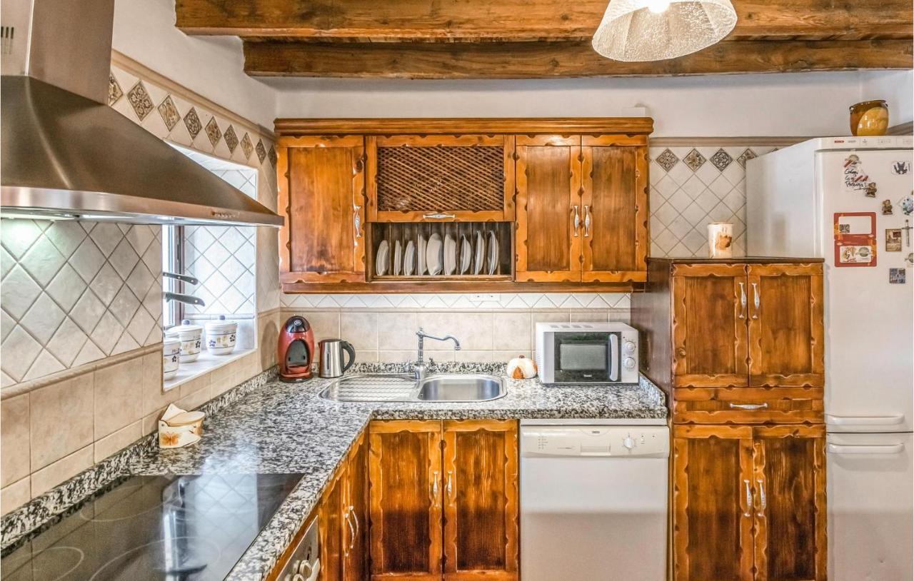 Pet Friendly Home In Hornachuelos With Kitchen 外观 照片