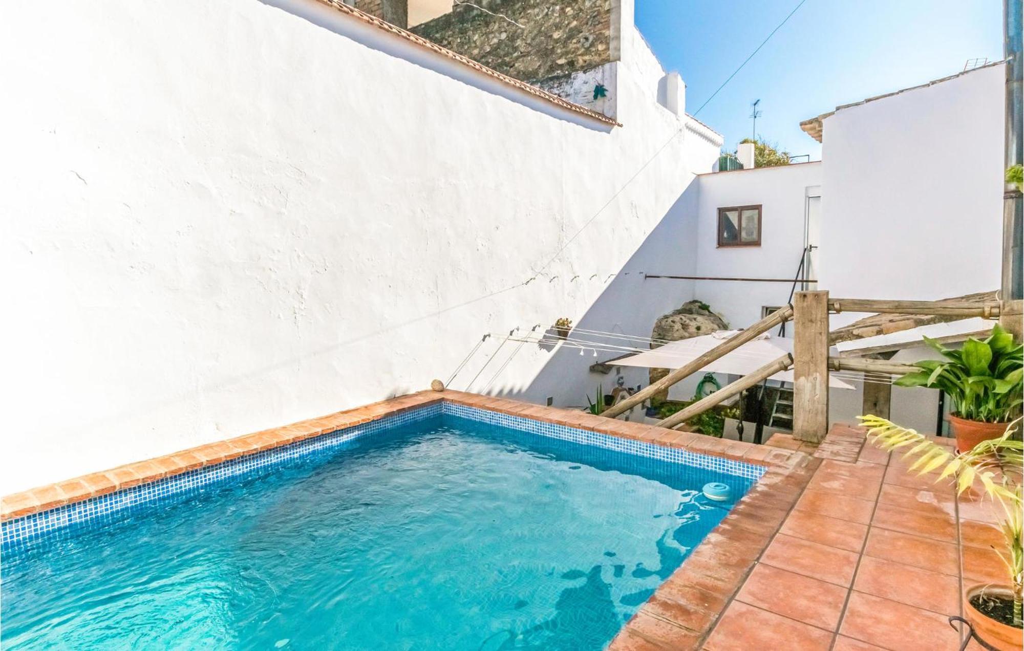Pet Friendly Home In Hornachuelos With Kitchen 外观 照片